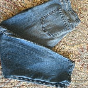 COSMIC BLUE LOVE LIGHT BLUE DENIM CROP